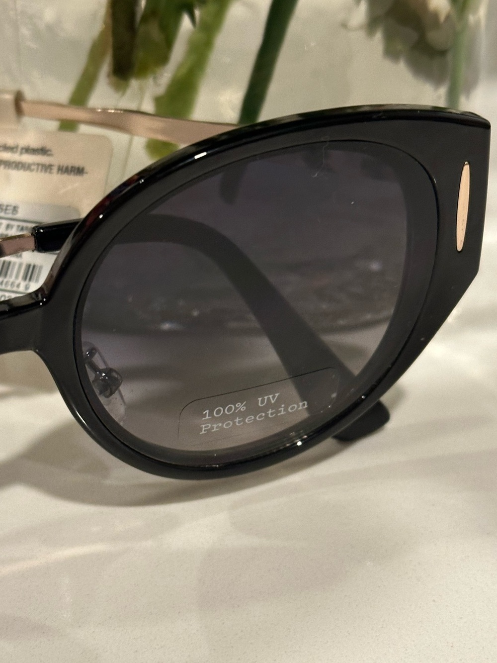 A New Day Black Angular Round Sunglasses Gold Accent Gradient Lenses NWT - Picture 6 of 7
